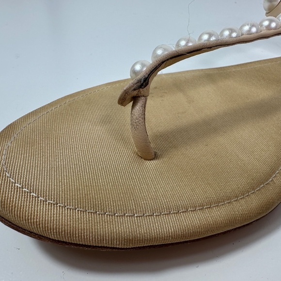 CHANEL Faux Pearl Thong Flat Beige Sandal Women's Size 39 1/2 With Box - Picture 16 of 16